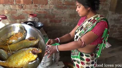 village aunty|Indian Village Aunty Cooking Prawn Sea Fish Fry .